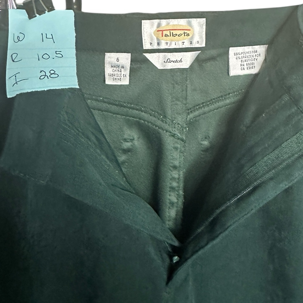 Talbots Crushed Corduroy straight leg pants. Size: 6 - Picture 8 of 12